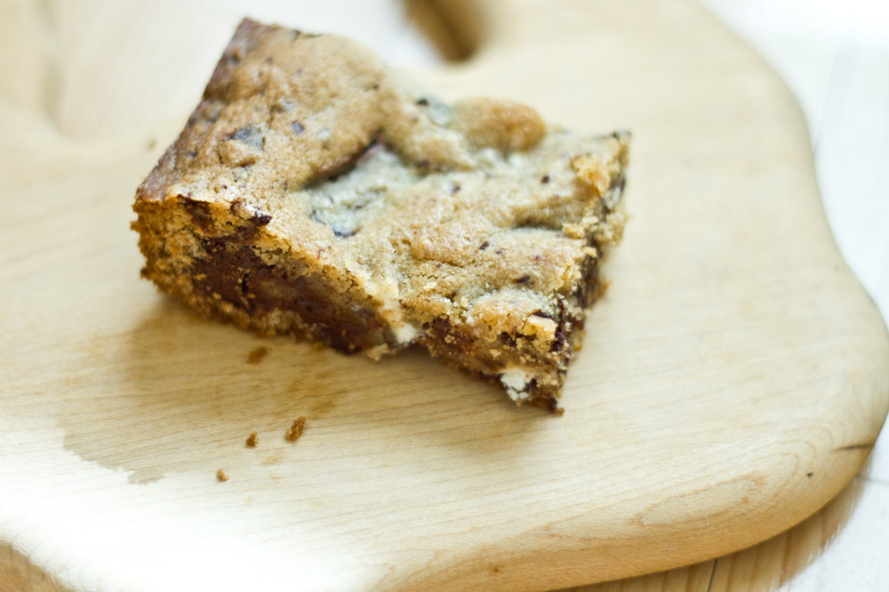 Mellow Pomelo » Starbucks’ Toffee Almond Bars